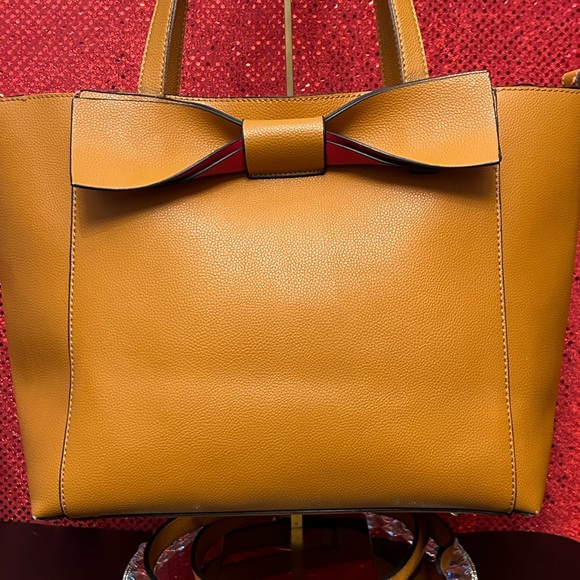 Elegant Mustard Tote Bag with Bow Accent - Picture 2 of 15